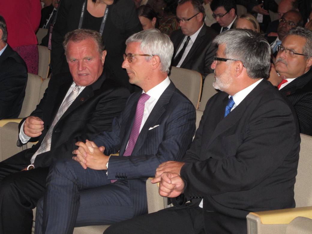 Razvojni center Simit: ko mora država goljufom vrniti milijone evrov ...